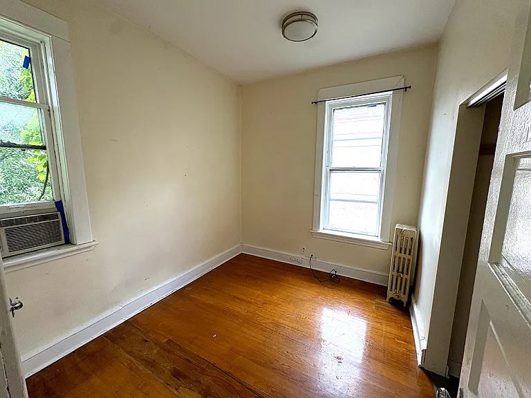 3118 W Palmer Sq #2R — Photo 3