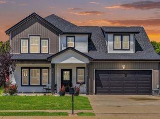 1149 Eagles Bluff Dr, Clarksville, TN 37040
