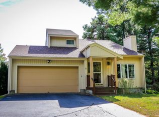 8 Black Bear Path, Morrisonville, NY 12962