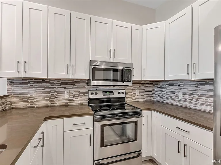251 Main St #404 — Photo 7