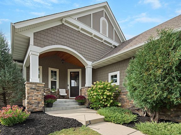 2nd image of 6292 Montee Dr