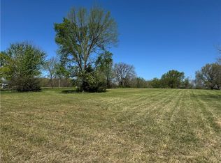 1783 Lake Viking Ter, Gallatin, MO 64640