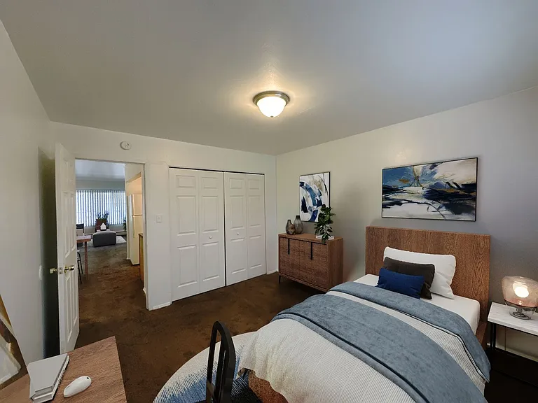 Pembrook Manor — Photo 10