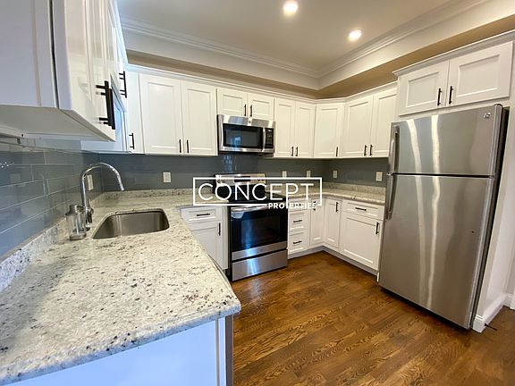 4th image of 75 Morris St APT 2
