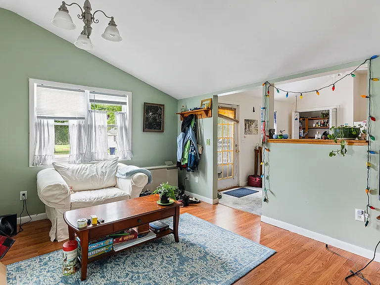 225 Bean Rd #B — Photo 3