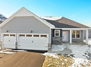 1015 Misty Meadow Blvd, Buffalo, MN 55313