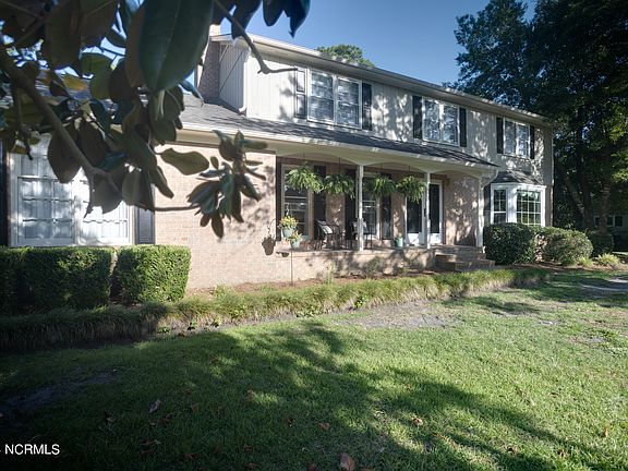 2nd image of 326 Yorkshire Lane
