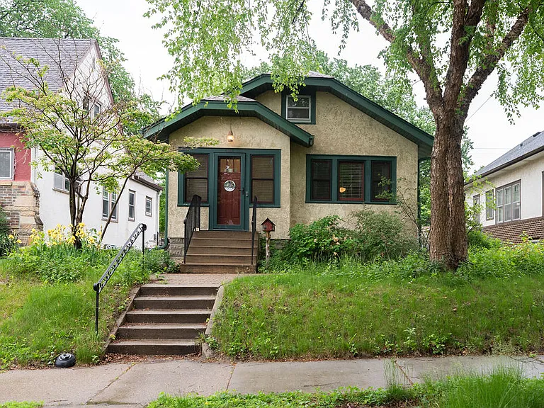 4142 Sheridan Ave N — Photo 1