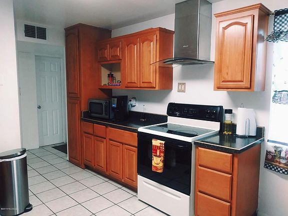 5th image of 3309 N El Tovar Ave