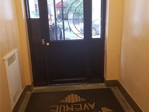 2nd image of 2506 Davidson Ave APT 6E