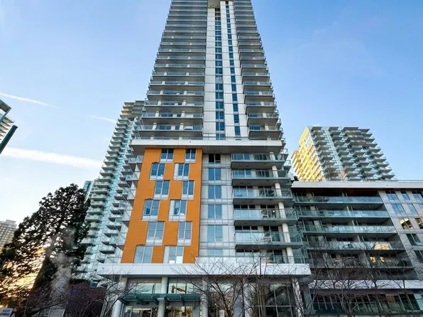 455 SW Marine Dr #606, Vancouver, BC V5X 2S9
