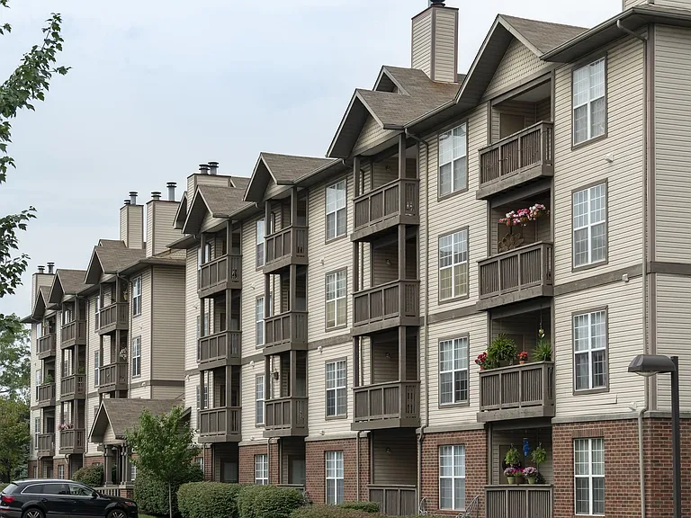 Liberty Pointe — Photo 36