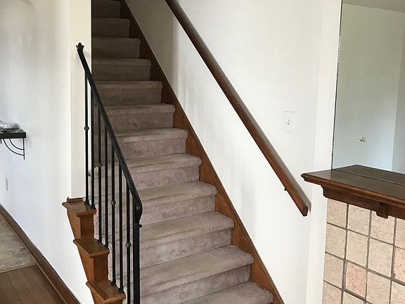 stairs to bedrooms