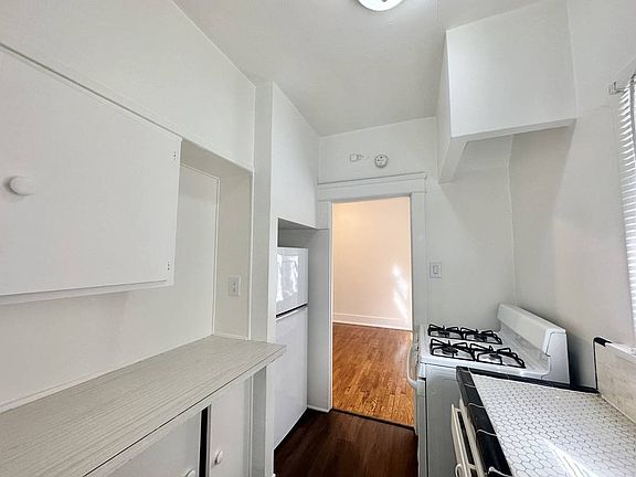 4th image of 223 Lime Ave #11032069