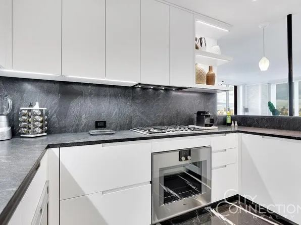 15 West 63rd Street image 8 of 9