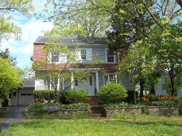 244 Rose Ter, Lake Forest, IL 60045