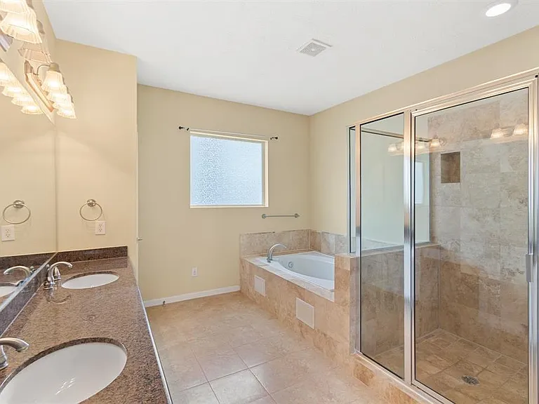 5734A Kansas St — Photo 24