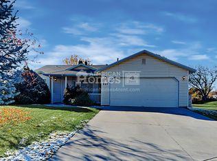 221 N Summer Breeze St, Nampa, ID 83651