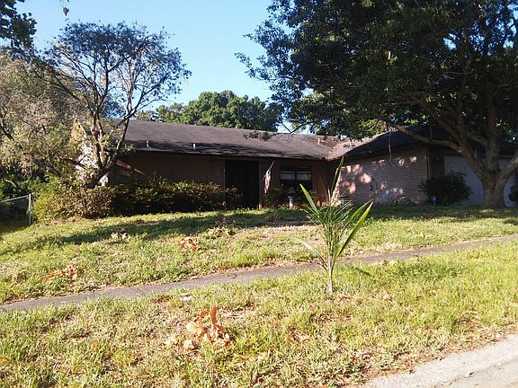 3rd image of 2412 Osprey Ave
