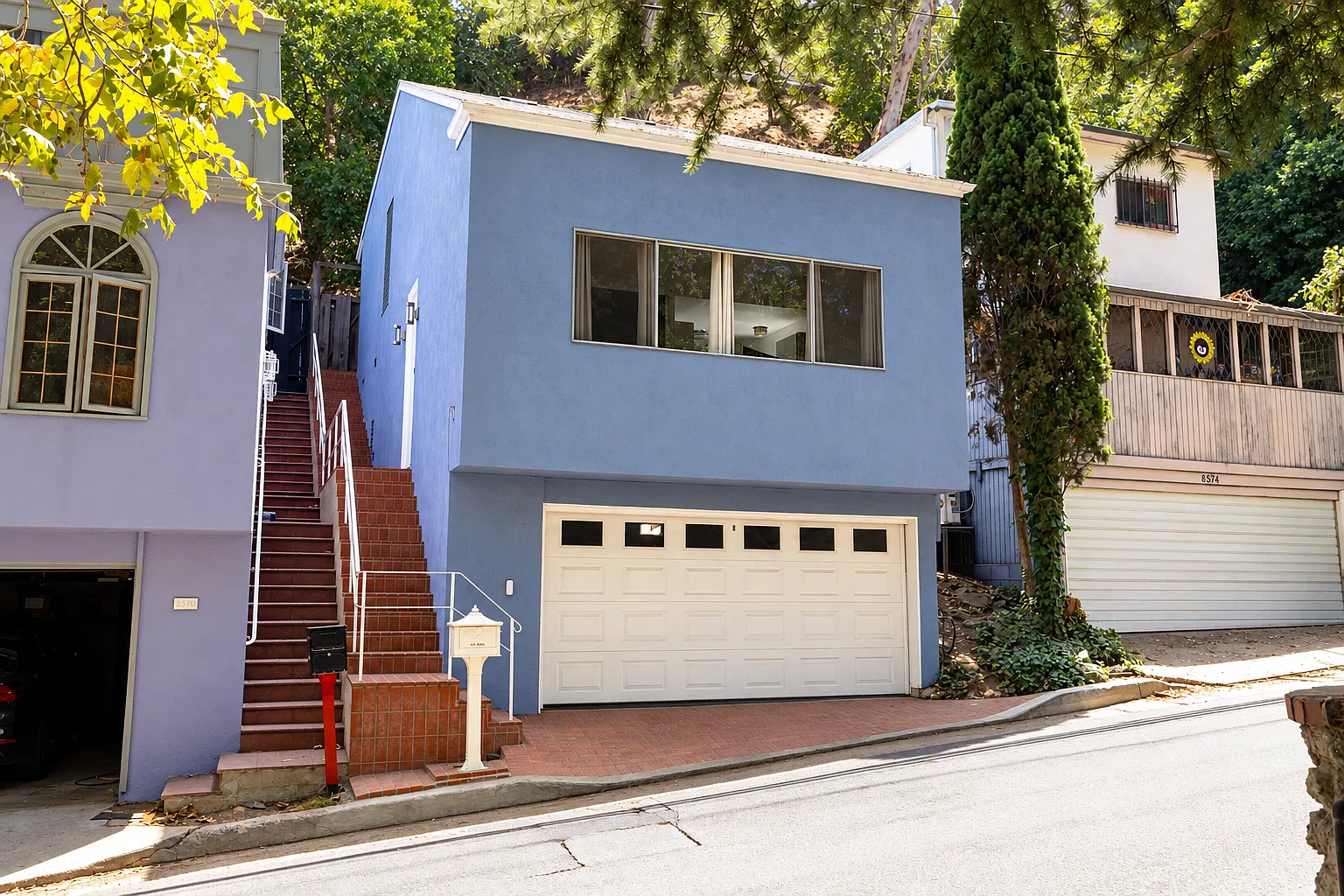 2 bed, 1.5 bath, 1083 sqft, $9,245 — Photo 1