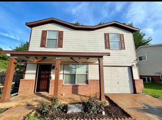 208 Billy Wickliffe Dr, Wilmer, TX 75172