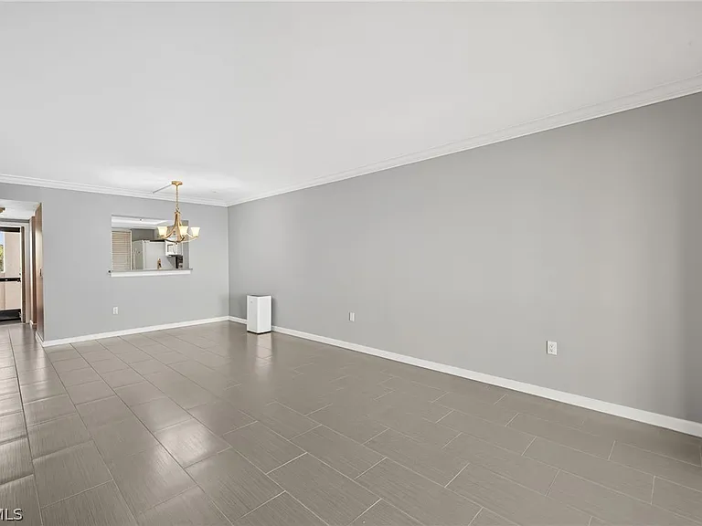 7430 Lake Breeze Dr #313 — Photo 6