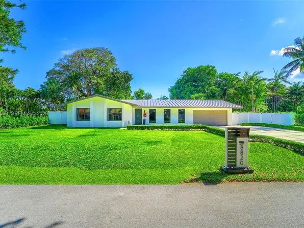 8820 SW 182nd Ter, Palmetto Bay, FL 33157