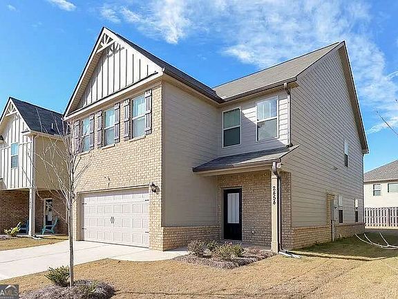 2nd image of 2454 Walker Dr