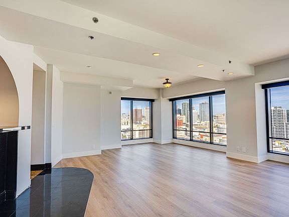 2nd image of 200 Harbor Dr Unit 2201