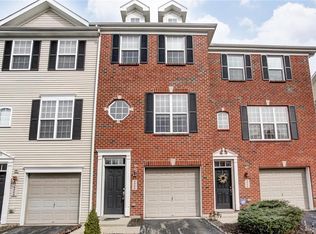 4300 Straight Arrow Rd, Dayton, OH 45430