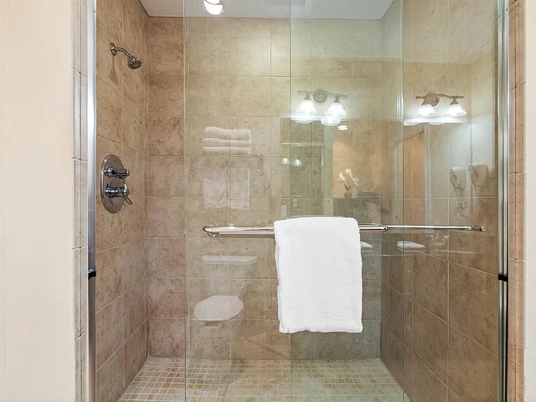 13941 Clubhouse Dr #204 — Photo 37