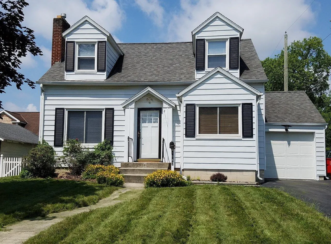 2 bed, 1.0 bath, 948 sqft, $1,750 — Photo 1