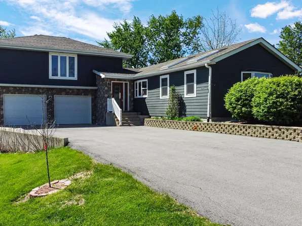 10730 Forestdale St, Saint John, IN 46373