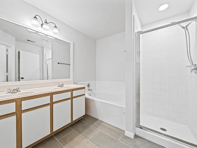 19606 Narcissus Brook Ln — Photo 28