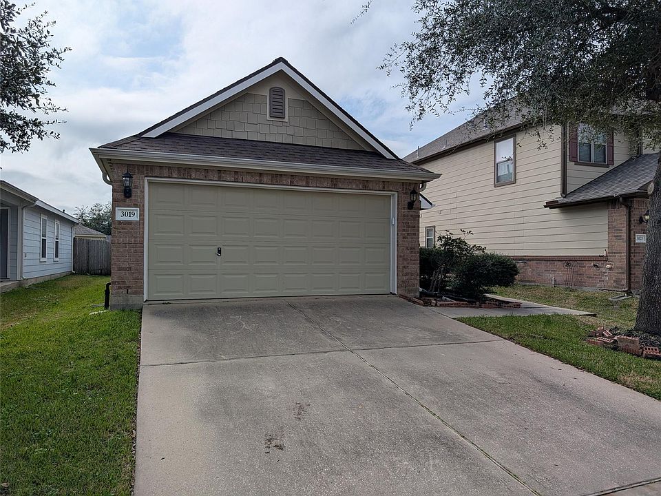 1st image of 3019 Beacon Grove St