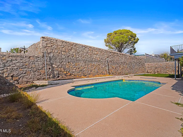 6417 Pino Real Dr — Photo 44