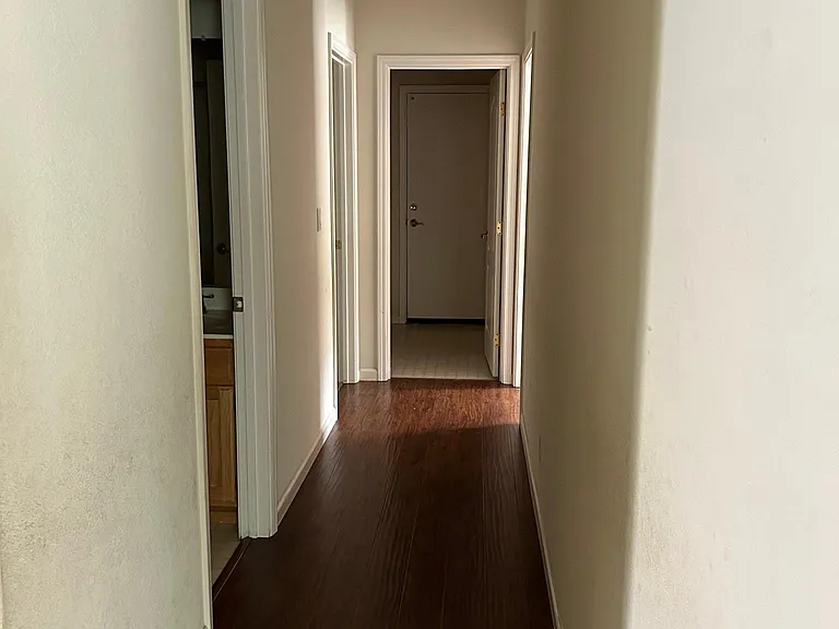 557 Kilsyth Ct — Photo 3
