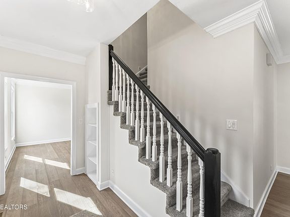 2nd image of 103 Amanda Pl