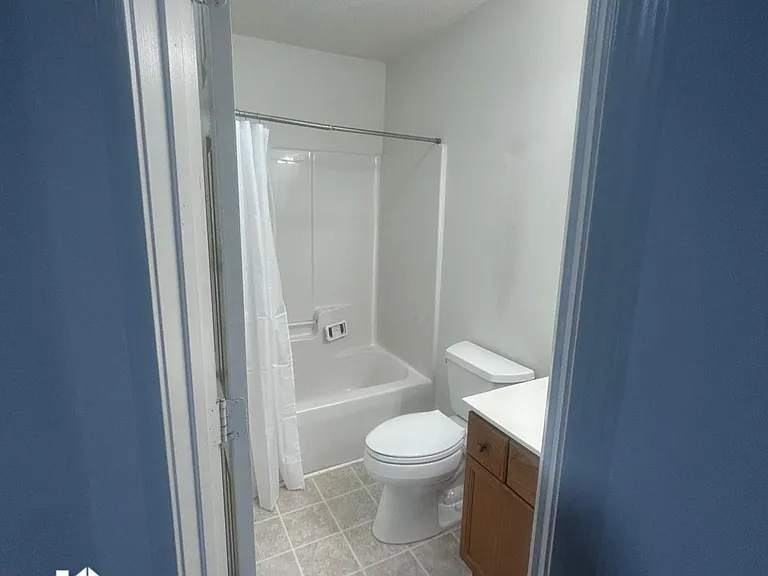 2208 Preakness Ct — Photo 9