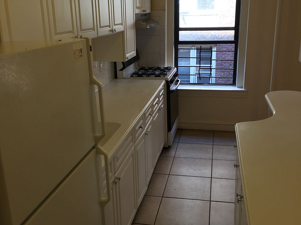 1st image of 14070 Ash Ave APT 303