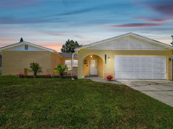 11249 121st Ter, Seminole, FL 33778
