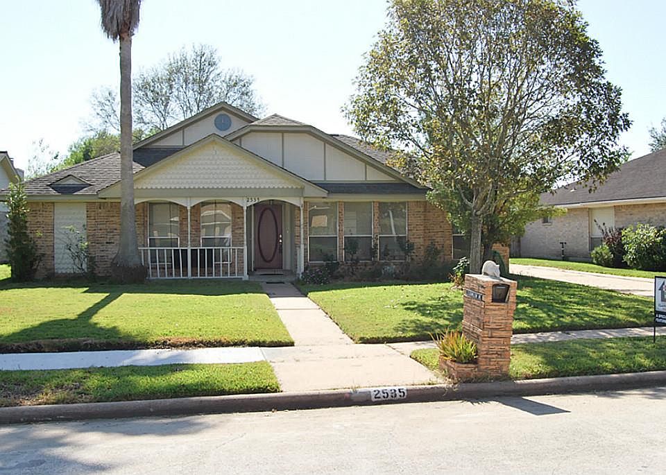 1st image of 2535 Willow Dr