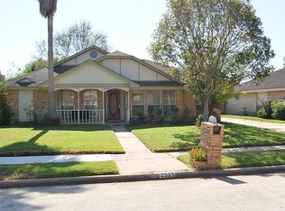 2535 Willow Dr, Stafford, TX 77477