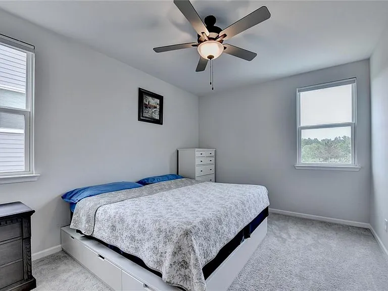 4665 Shipley Ave — Photo 35