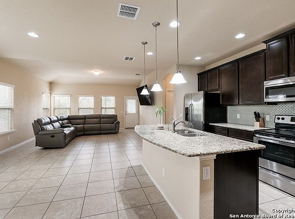 3rd image of 3806 Manoway Bay