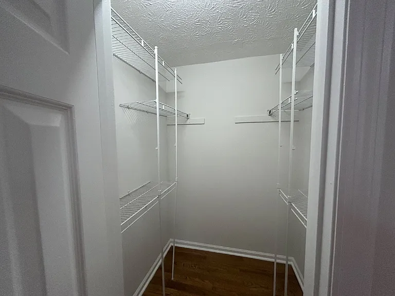 100 Ridgewood Rd — Photo 11