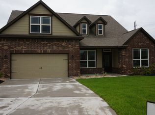 14022 Hawthorne Cir, Mont Belvieu, TX 77523