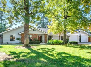 3215 W La Costa Ave, Fresno, CA