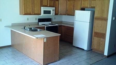 2nd image of 3983 Amelia Ave APT 9