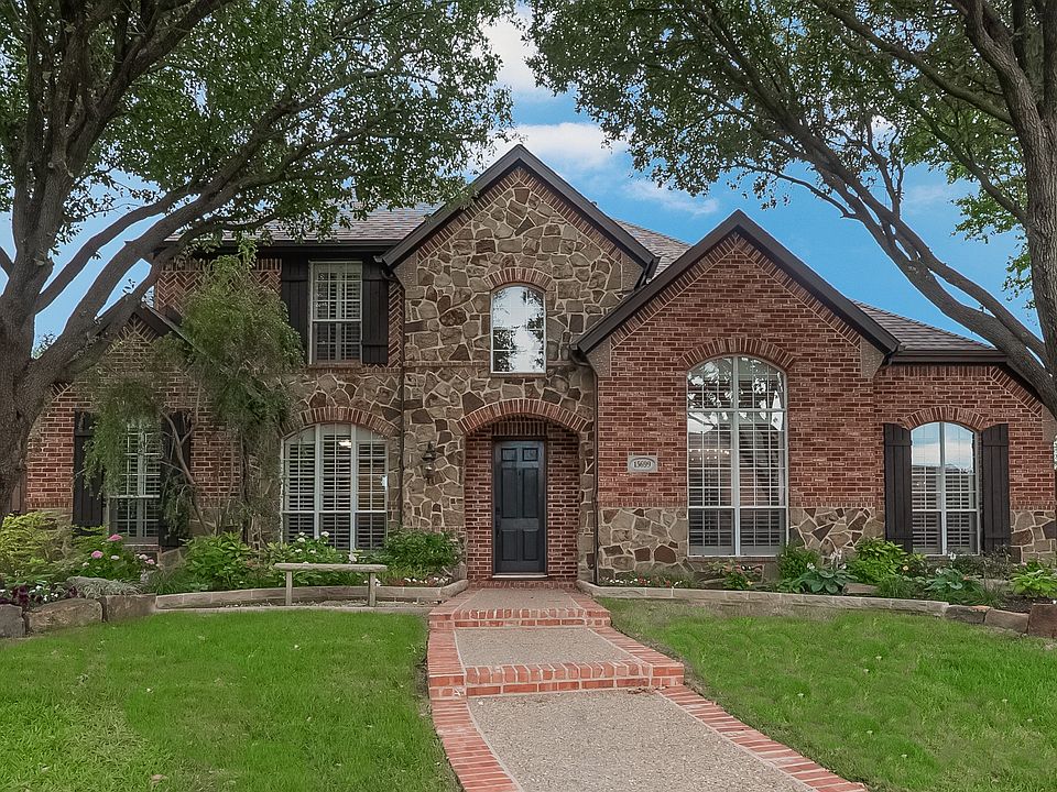 1st image of 15699 Ridgewood Dr